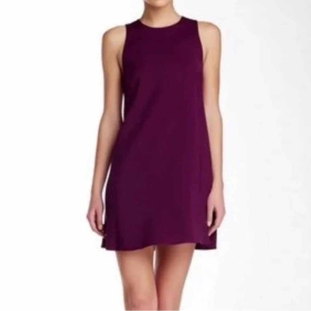 Alice + Olivia open back shift dress
